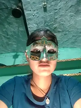 Snapshot of anjli_22 chatting on April 18, 4:42 pm anjli 22 online show from April 18, 4:42 pm
