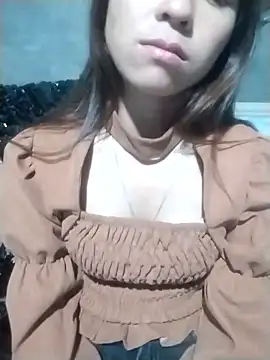 tieutam122 online show from January 8, 10:54 am