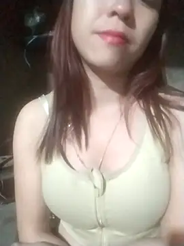 tieutam122 online show from February 10, 1:32 pm