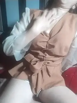 tieutam122 online show from February 11, 11:04 pm