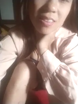 tieutam122 online show from February 3, 10:04 pm