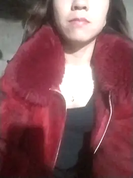 tieutam122 online show from November 28, 10:43 pm