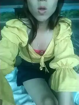 tieutam122 online show from January 19, 7:12 am