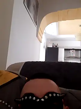 Snapshot of Vampiro83zz chatting on March 15, 2:57 pm Vampiro83zz online show from March 15, 2:57 pm