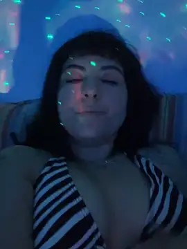 Snapshot of lolamuamua chatting on November 28, 9:53 am lolamuamua online show from November 28, 9:53 am