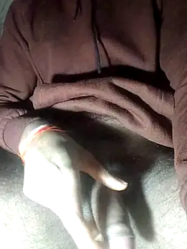 Snapshot of bigdick2299 chatting on November 29, 6:30 pm bigdick2299 online show from November 29, 6:30 pm