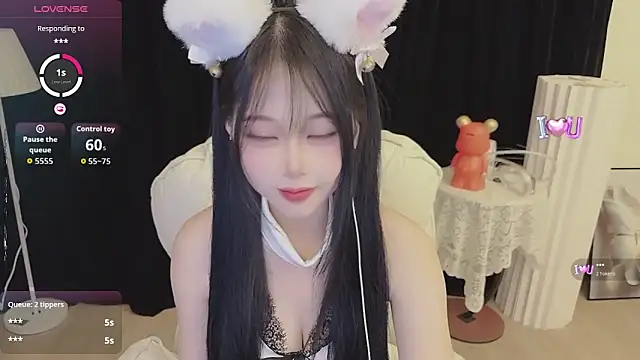 Snapshot of -Annababy chatting on July 11, 1:00 pm -Annababy online show from July 11, 1:00 pm