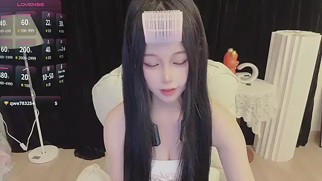 Snapshot of -Annababy chatting on June 20, 2:11 pm -Annababy online show from June 20, 2:11 pm