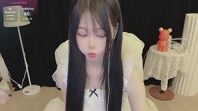Snapshot of -Annababy chatting on July 12, 1:45 pm -Annababy online show from July 12, 1:45 pm