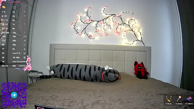 ArianeRandy online show from April 14, 3:06 pm