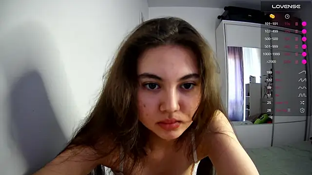 ArianeRandy online show from June 21, 3:18 pm