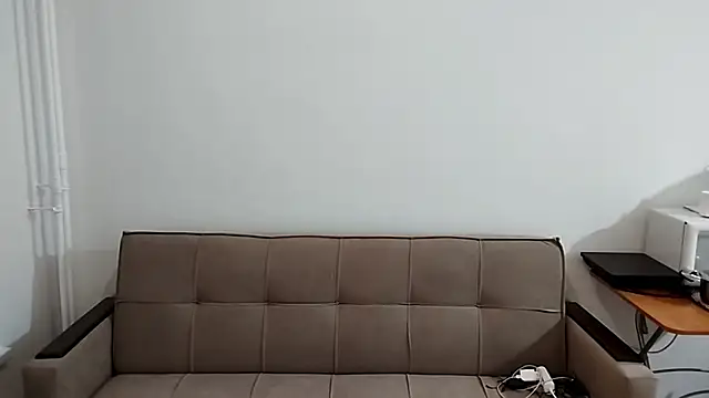 ArianeRandy online show from February 6, 2:57 pm