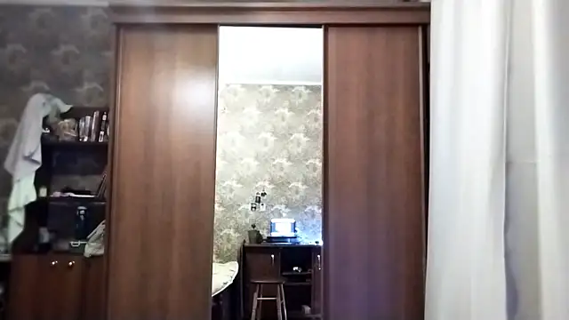 ArianeRandy online show from December 14, 9:04 am