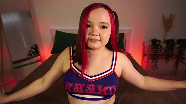 Rose Luvv online show from December 5, 7:18 am