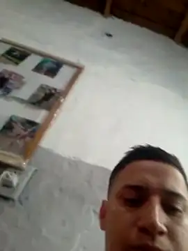 Alvarezz0202 online show from June 22, 5:32 pm
