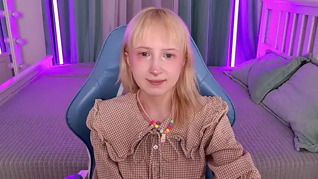 Snapshot of _Babyface_ chatting on June 30, 1:11 pm Babyface online show from June 30, 1:11 pm
