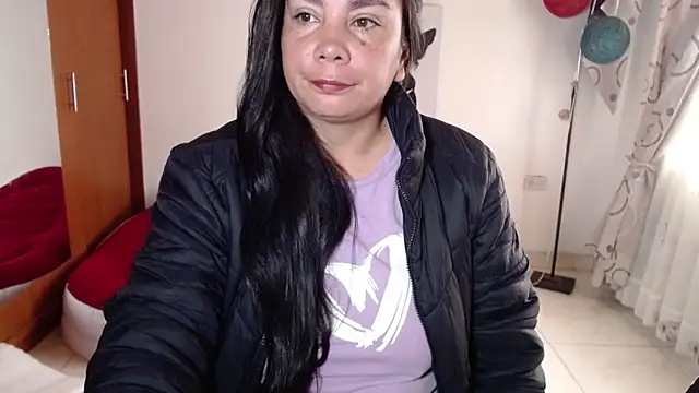 vivian-milf online show from November 26, 1:22 pm