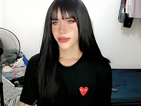 Snapshot of superhotbabe chatting on November 25, 3:34 pm superhotbabe online show from November 25, 3:34 pm