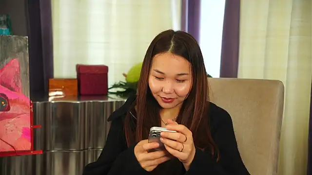 HertaMangis online show from November 30, 6:25 am