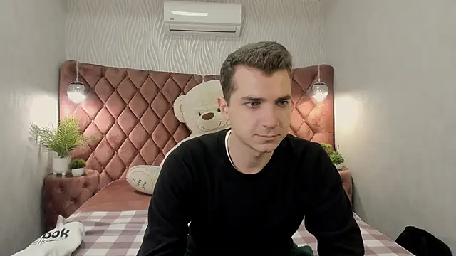 ThomasSmity online show from November 27, 12:27 pm