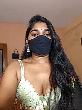 Snapshot of adite20 chatting on June 25, 5:18 pm adite20 online show from June 25, 5:18 pm