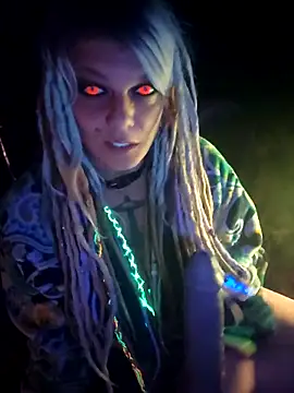 Horny hippie online show from October 31, 5:15 am