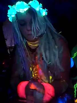 Horny hippie online show from November 26, 12:38 pm