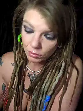 Snapshot of Horny_hippie chatting on January 12, 11:15 pm Horny hippie online show from January 12, 11:15 pm