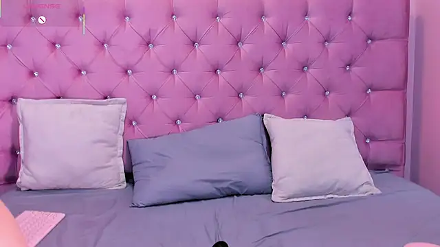 LolyYunno online show from May 29, 4:18 am