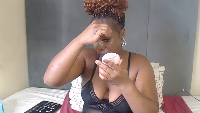 Chocolatebae86 online show from February 13, 8:03 am