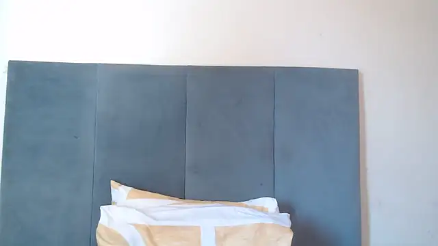 Chocolatebae86 online show from April 1, 6:48 am