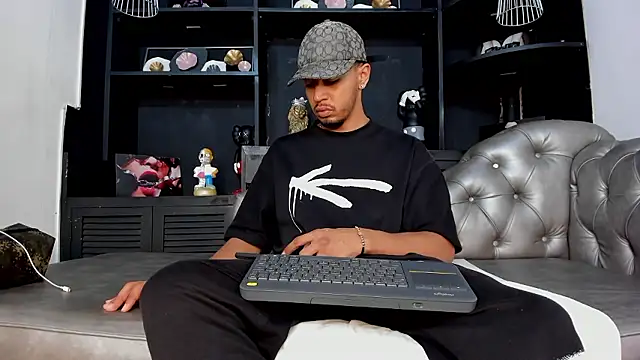 Brand Collins online show from January 9, 7:21 pm