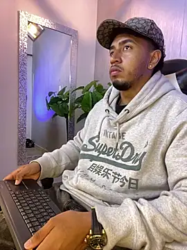 Brand Collins online show from April 15, 11:59 am