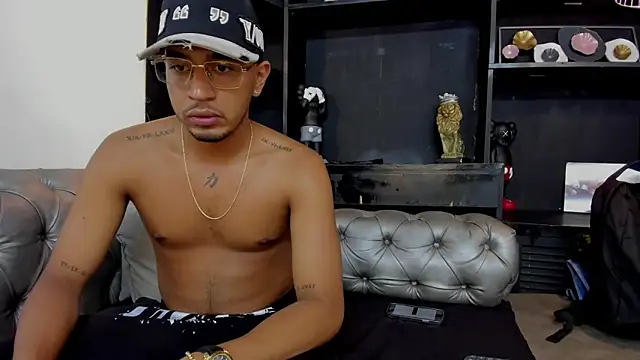 Brand Collins online show from December 2, 7:59 pm