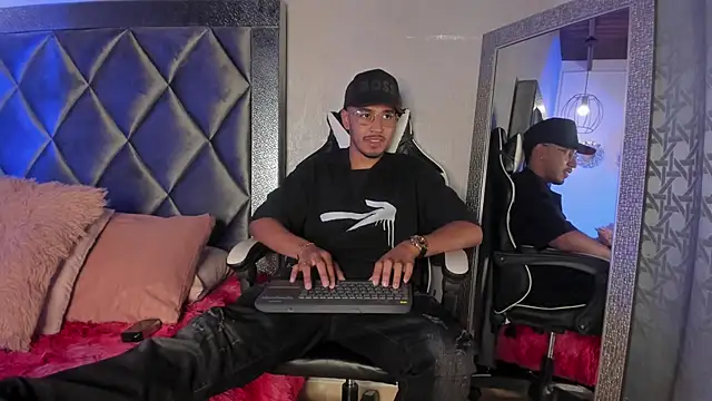 Brand Collins online show from December 20, 8:33 pm