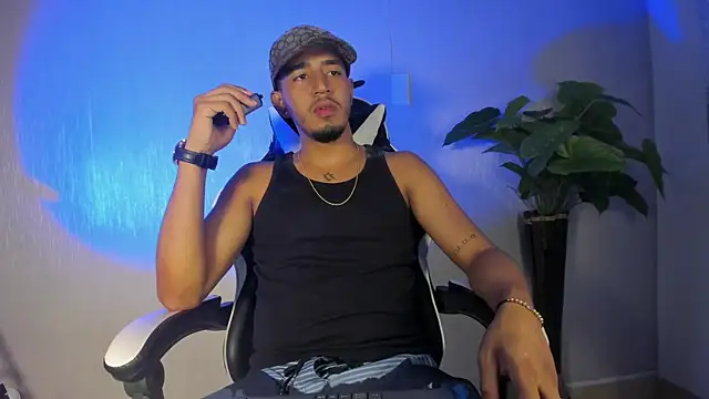 Brand Collins online show from December 19, 9:50 pm