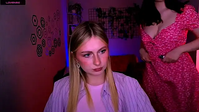 mary meow hot online show from May 23, 7:24 pm