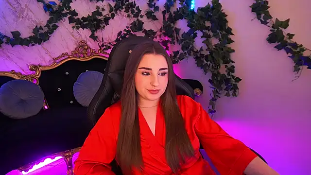 Snapshot of NaomiBaae chatting on December 1, 2:18 pm NaomiBaae online show from December 1, 2:18 pm