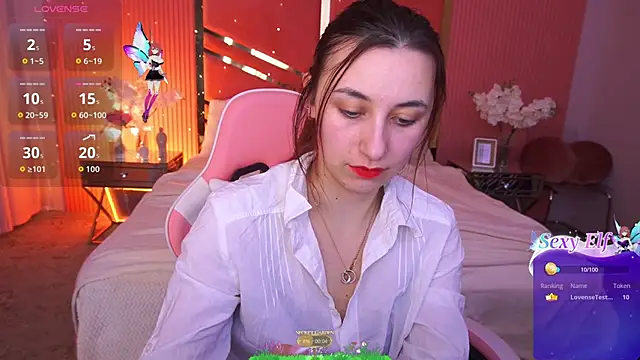 RoxieRay online show from April 15, 1:26 pm