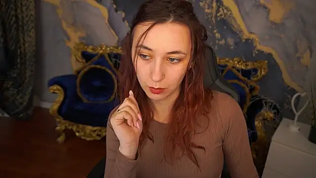 RoxieRay online show from April 3, 10:00 am