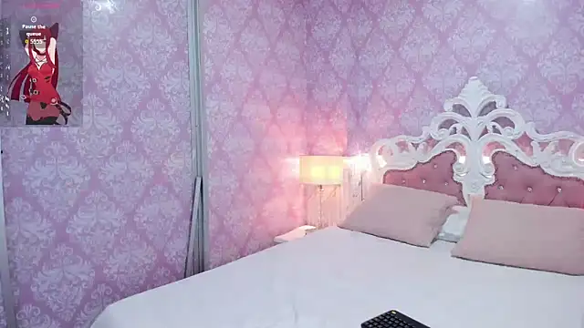 sarah sluty online show from April 9, 2:24 am