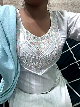 Juliekhan 98 online show from December 1, 5:19 am