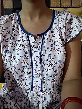 RASHMI SHARMA9 online show from April 17, 5:10 am