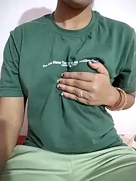 RASHMI SHARMA9 online show from April 9, 6:15 am