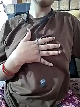 RASHMI SHARMA9 online show from April 8, 9:44 am