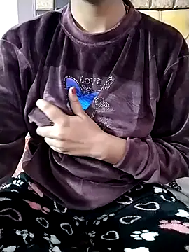 RASHMI SHARMA9 online show from February 8, 12:25 pm