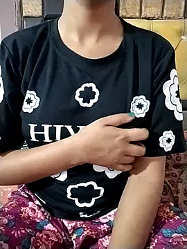 RASHMI SHARMA9 online show from March 22, 5:36 pm