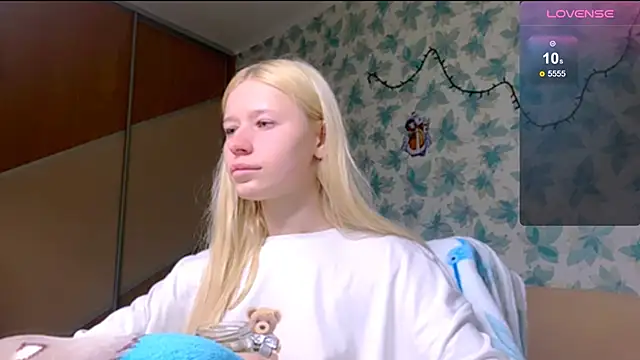 Barbie Blondie online show from March 28, 4:30 pm