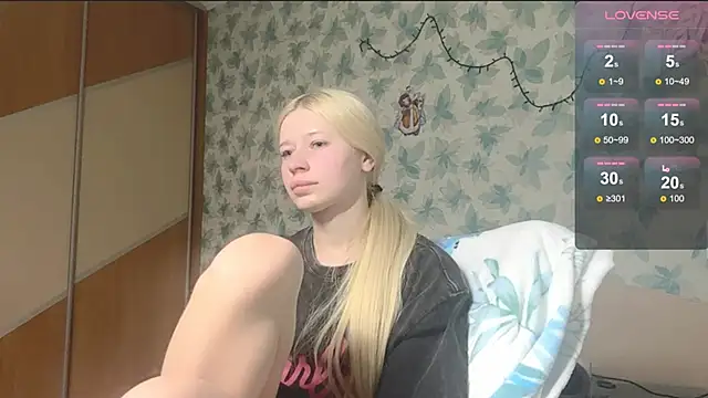 Barbie Blondie online show from March 24, 8:42 pm