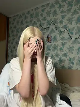 Barbie Blondie online show from March 10, 6:01 pm
